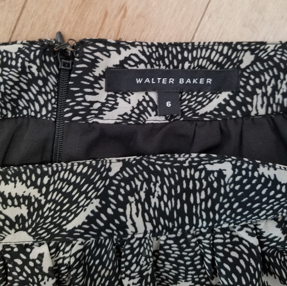 Long flowy skirt - Picture 4 of 4